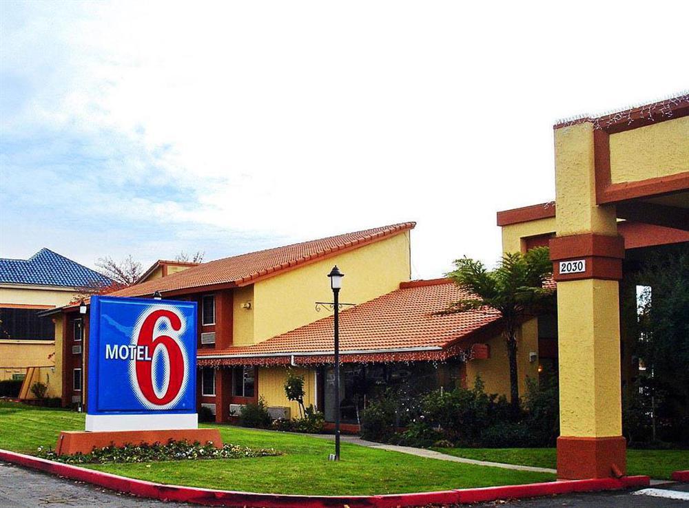 Motel 6 Cal Expo Sacramento Bagian luar foto